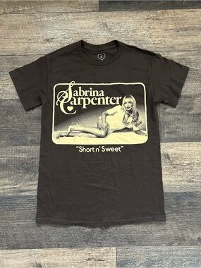 Sabrina Carpenter Short and Sweet Adult Size Small Brown Cotton Concert T Shirt